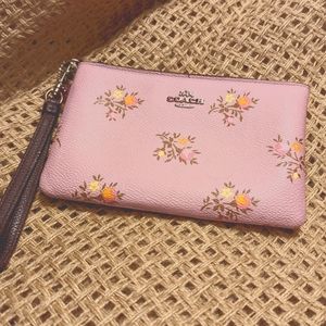 Coach Wristlet Pink Rose Leather